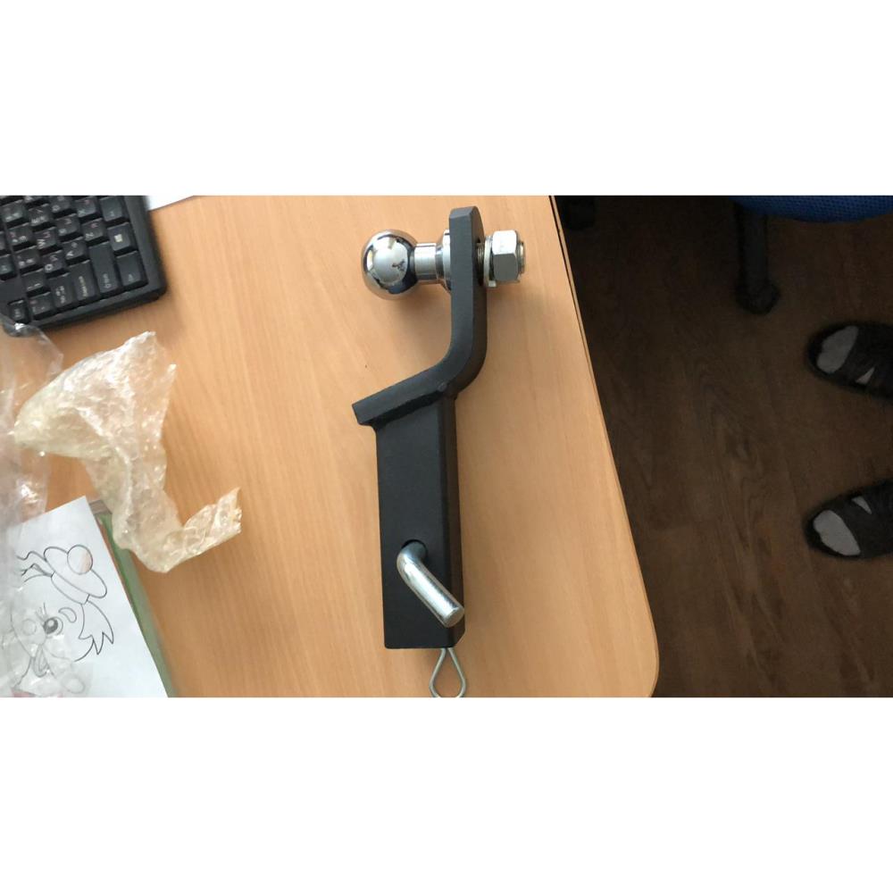 Квадрот 50x50 (с занижение 50 мм) черный (шар хром) на пикапы и внедорожники